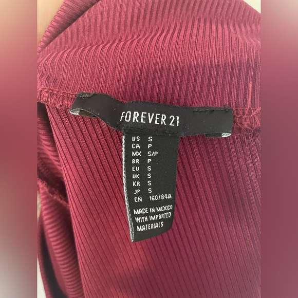 Off the shoulder crop - Picture 2 of 2